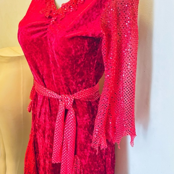 Devilish Diva Costume" by California Costumes - Picture 4 of 11